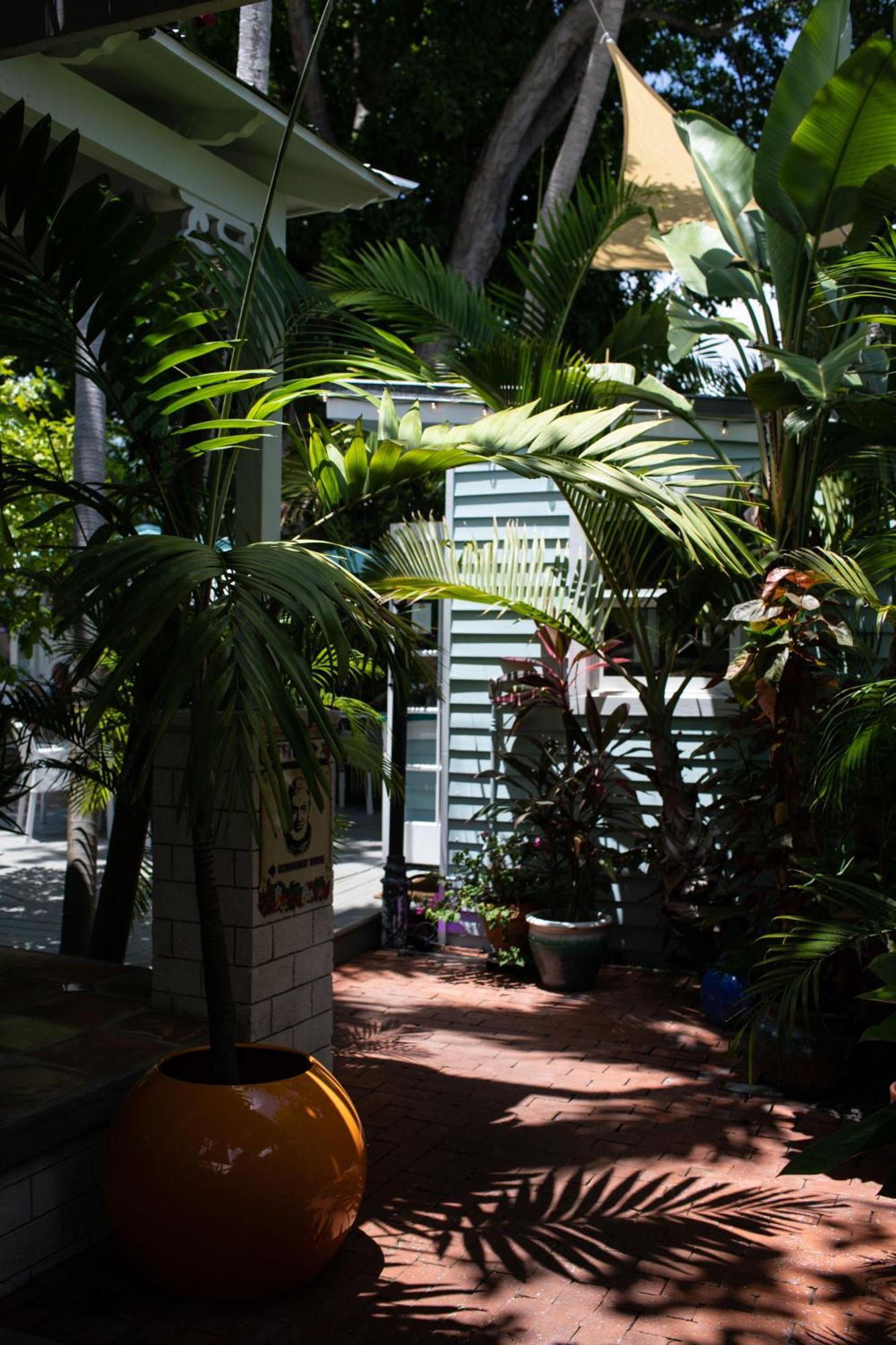 Andrews Inn & Garden Cottages Key West Bagian luar foto