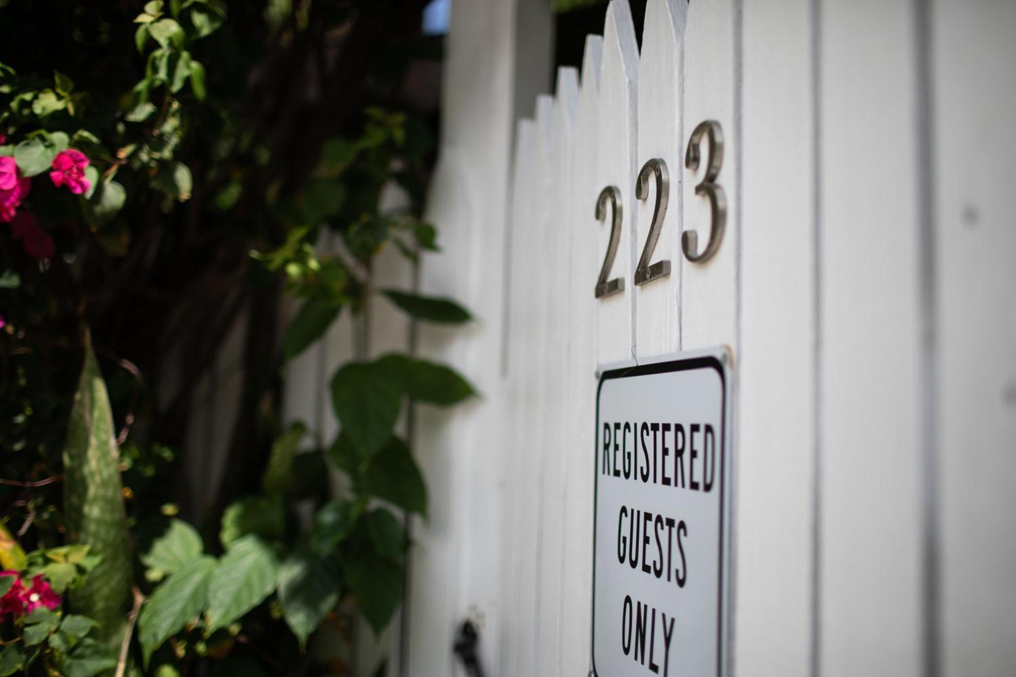 Andrews Inn & Garden Cottages Key West Bagian luar foto